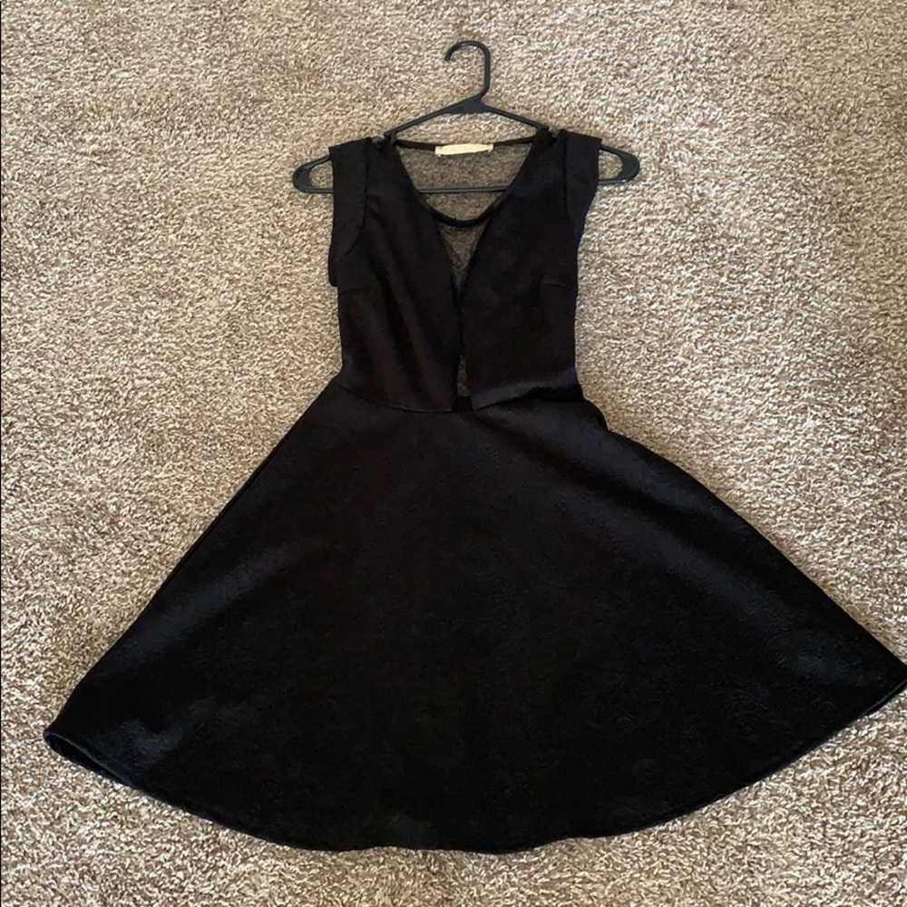 Patterned black dress